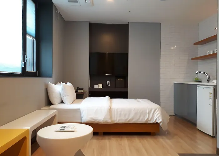 Grid Hotel